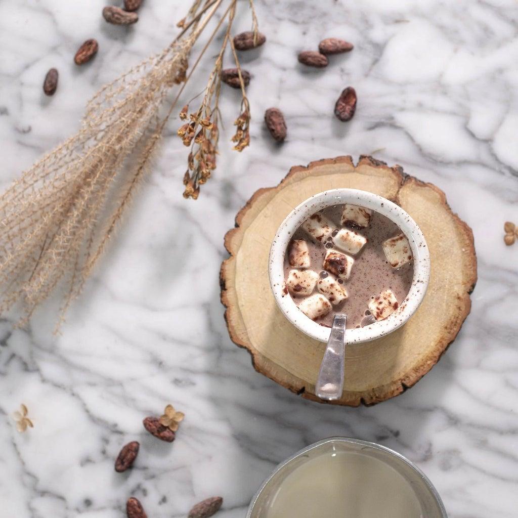 Bombe de chocolat chaud - chocolat au "lait" d'avoine et guimauves véganes - Choco de Léa